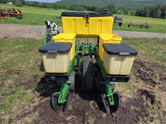 John Deere 7300 Corn Planter
