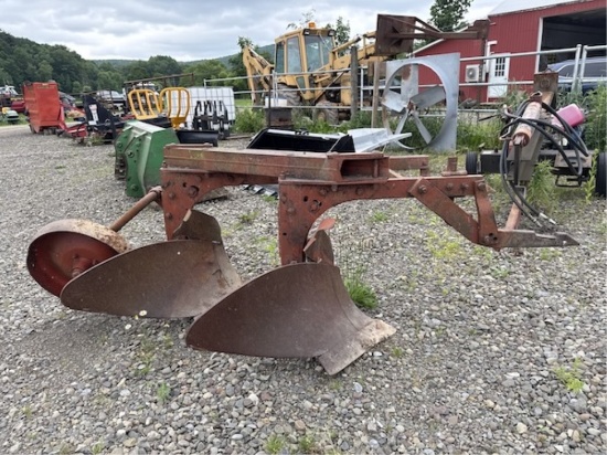 Ih 2 Bottom Plow