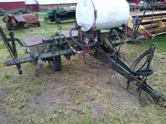 OLIVER 4ROW CORN PLANTER