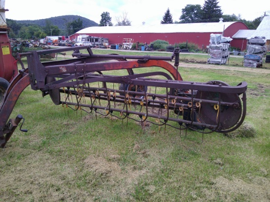 New Idea ROLLER BAR RAKE