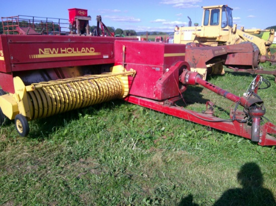 New Holland Square Baler 575
