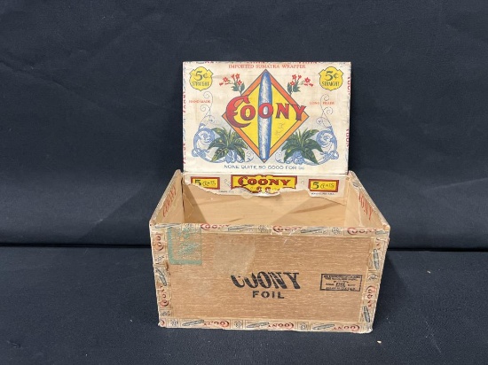 Coony Cigar Wood Box Ft Wayne, Ind.