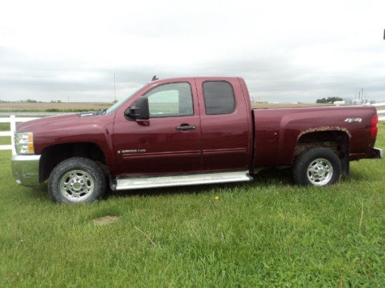 '09 Chevy 2500 Silverado LT pickup