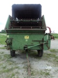 John Deere 112 forage wagon