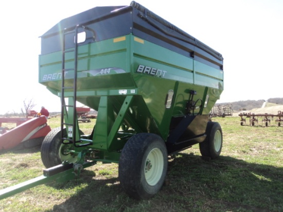 2012 Brent 444 (Green) gravity wagon