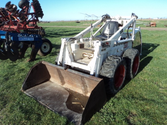 Bobcat M-610 skid loader