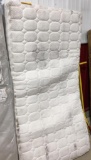 SINGLE MATTRESS WITH ZIP-OFF COVER