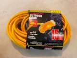15 M OF 12/3 EXTENSION CORD WITH 3 FEMALE ENDS, YELLOW