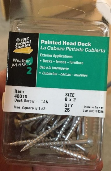 APPROX. 700 OF 2 INCH DECK SCREWS