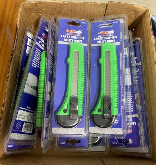 BOX OF SNAP-OFF UTILITY KNIVES