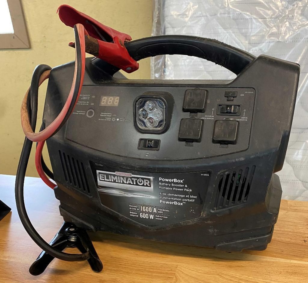 ELIMINATOR 600W BATTERY BOOSTER AND PORTABLE POWER PACK | Estate & Personal  Property | Online Auctions | Proxibid