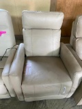LEATHER ELECTRIC RECLINER --- UNTESTED