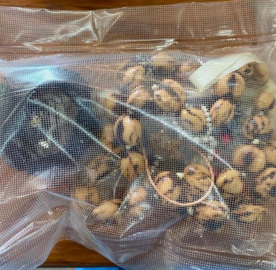 SMALL BAG OF JEWELRY