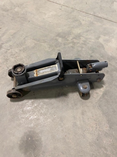 FLOOR JACK