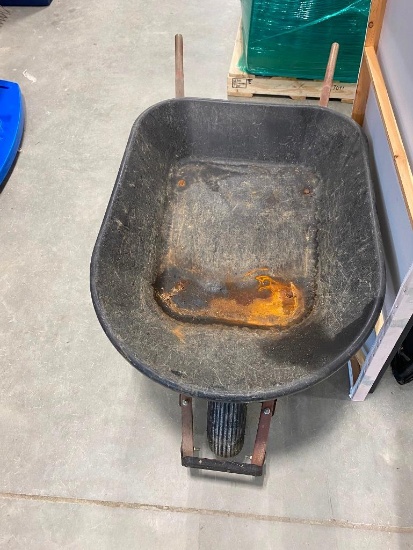 USED WHEELBARROW