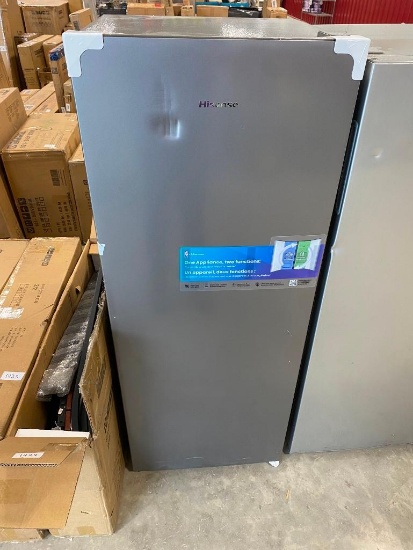 56.5 x 21.5 x 22 INCH HISENSE REFRIGERATOR --- (DOOR HAS DINGS)