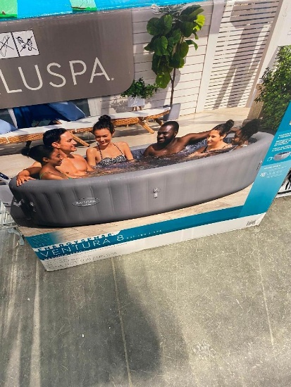 SALUSPA HOT TUB (NEW)