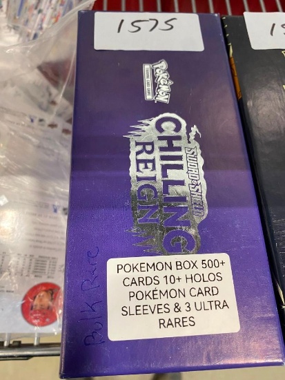 POKEMON BOX 500 PLUS CARDS