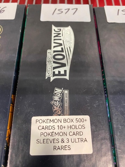 POKEMON BOX 500 PLUS CARDS