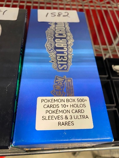 POKEMON BOX 500 PLUS CARDS