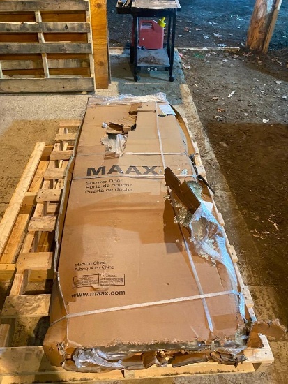 MAAX SHOWER DOOR KIT --- 1 PANE IS SHATTERED