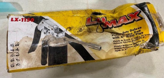 LUMAX HEAVY-DUTY DELUXE PISTOL GREASE GUN 4IN RIGID PIPE