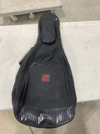 USED GUITAR CASE