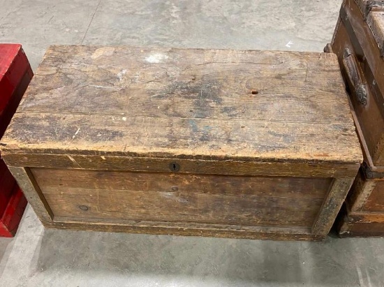 TOOL CHEST
