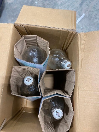 4 400W LIGHT BULBS