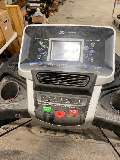 XTERRA TREADMILL- DIRTY AND MISSING POWER CORD
