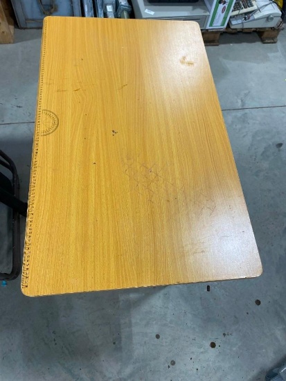 SMALL TABLE