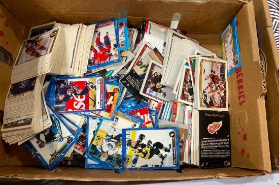 BOX OF HOCKEY CARDS