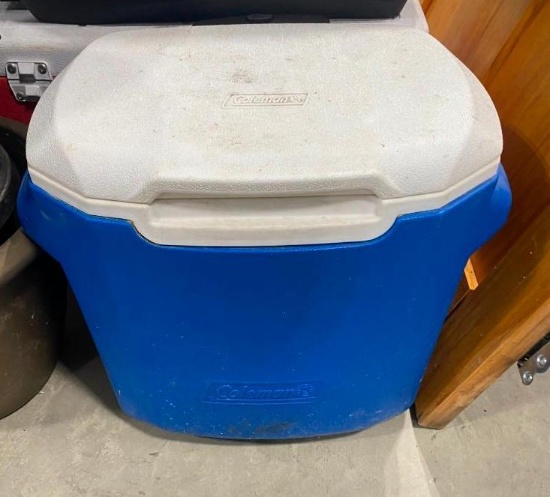 SMALL COLEMAN COOLER