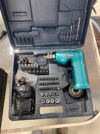 POWER DRILL SET- MISSING SOME PIECES