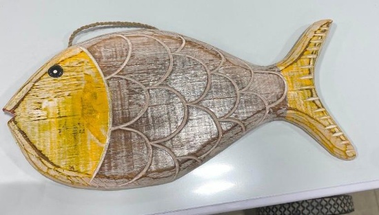 3 FISH DECORATIONS