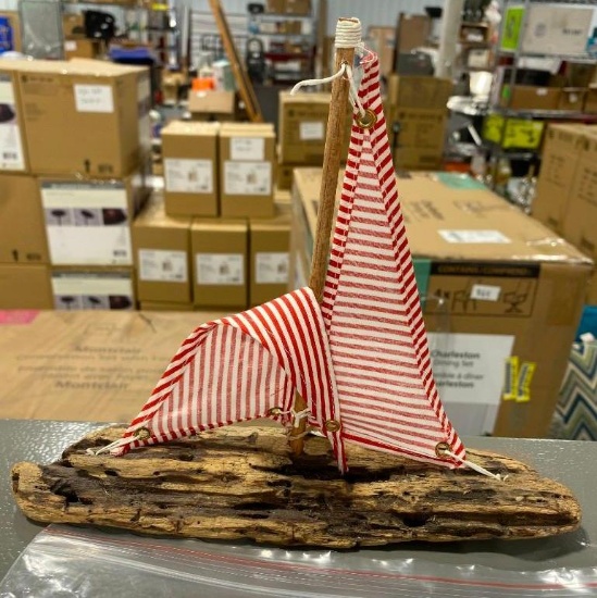 DRIFTWOOD SAILBOAT DECORATION