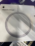 APPLE MAGSAFE CHARGER