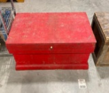 TOOL CHEST