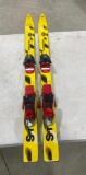 PAIR OF CROSS-COUNTRY SKIS