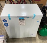 33 IN X 32-1/2 IN X 21-1/4 IN DANBY FREEZER