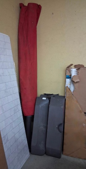 OUTDOOR PATIO UMBRELLA WITH BASE
