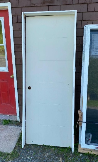 32 INCH INTERIOR DOOR --- FRAME IS DAMAGED