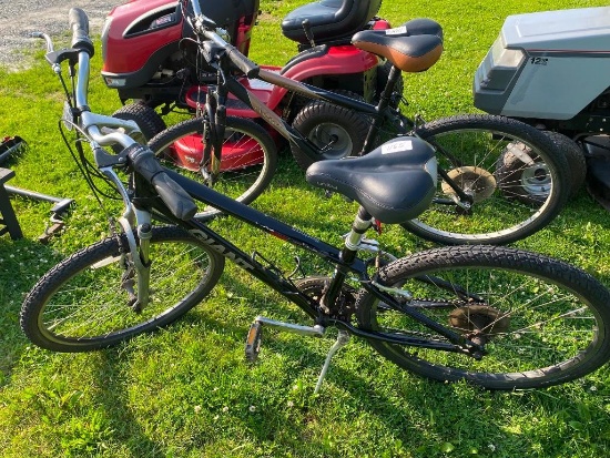 LADIES' BIKE IN GREAT SHAPE