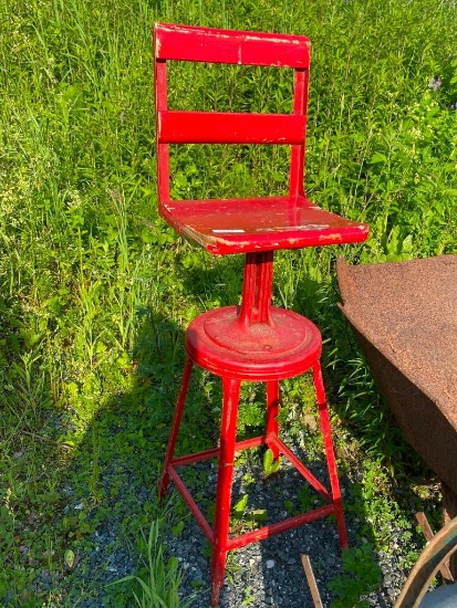HIGH STOOL