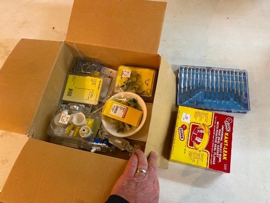 BOX LOT