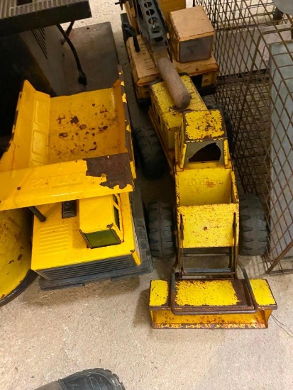 TONKA PAYLOADER AND TONKA DUMP TRUCK