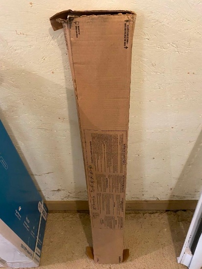 4 FT ELECTRIC HEATER - DENTED ON ONE END