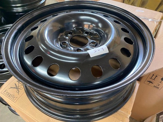 1 OF 18 INCH CAR RIM - SEE PIC. FOR INFO