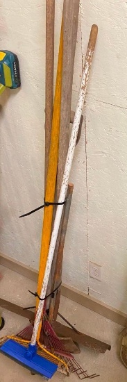 YARD WORK TOOLS