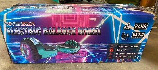 HOVERSTAR ELECTIC BALANCE WHEEL BOARD WITH WIRELESS SPEAKER, CHROME PINK